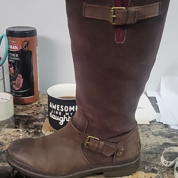 UGG THOMSEN STOUT WATER AND SNOW RESISTANT LEATHER BOOTS, SZ 8 - Picture 9 of 12